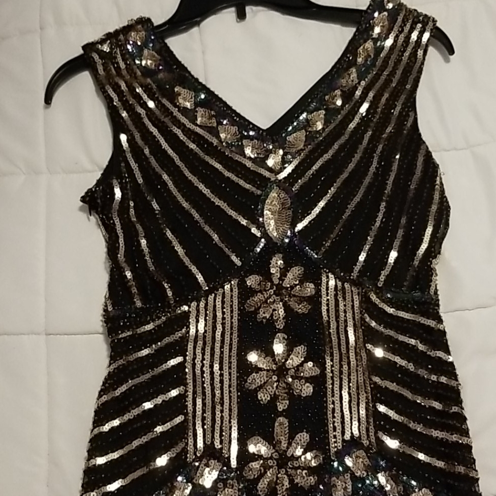 Fringed 1920s dress